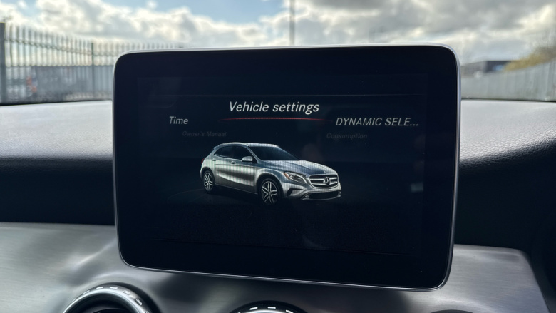 Mercedes-Benz GLA 220d 4Matic AMG Line 5dr Auto [Prem Plus] Diesel Hatchback